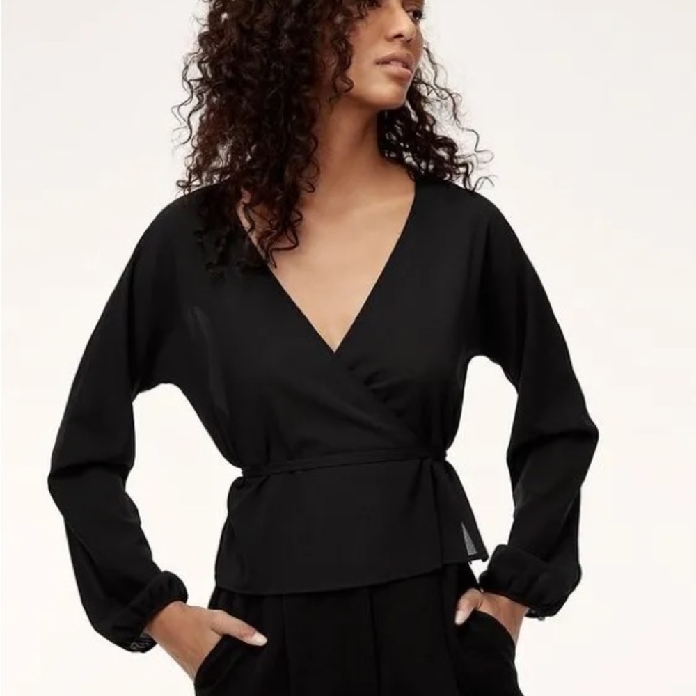 Aritzia Lilia Top